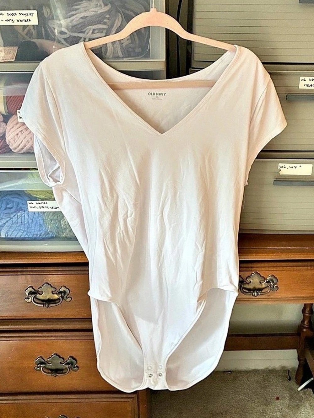Old Navy V-Neck Short-Sleeve Bodysuit White XXL